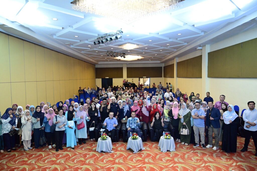 Libat Urus Usahawan Industri Kecil & Sederhana (IKS) bersama Pembantu Menteri Pembangunan Perindustrian dan Keusahawan