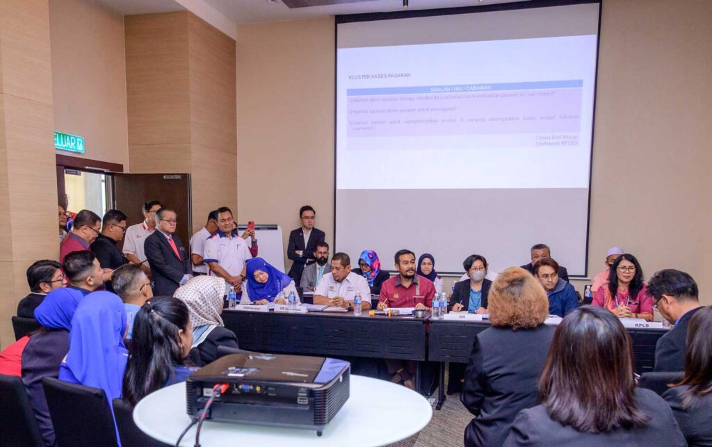 Sesi Libat Urus YB Menteri Bersama Persatuan dan Koperasi Peringkat Negeri Sabah